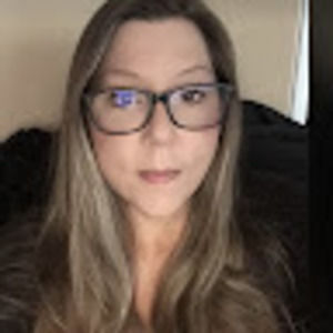 Meet your Posher, Carolyn